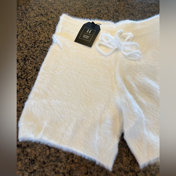 Fuzzy high waisted off white shorts. NWT - Picture 12 of 15
